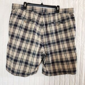 J.McLaughlin Mens Plaid Cotton Shorts Size 40 Beige‎ Blue Red Check Bermuda